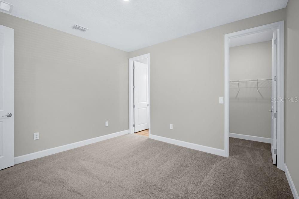 For Sale: $659,999 (5 beds, 4 baths, 3835 Square Feet)