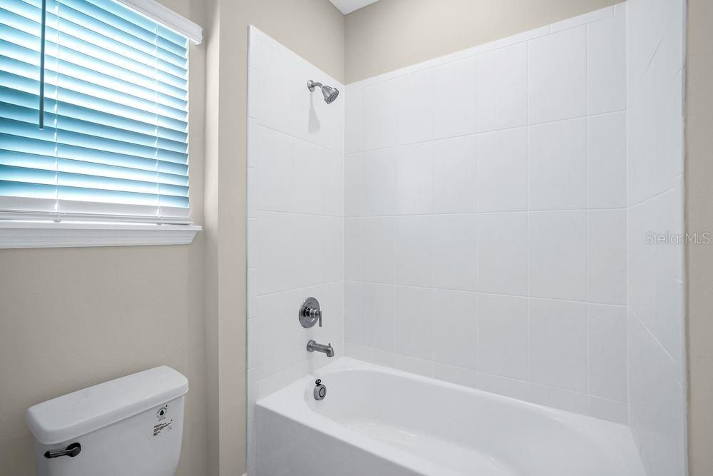 For Sale: $659,999 (5 beds, 4 baths, 3835 Square Feet)