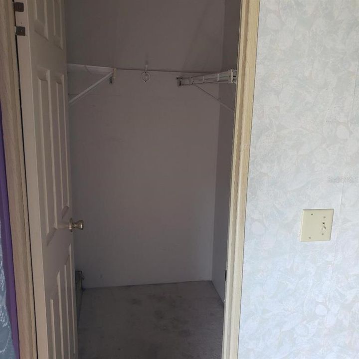 For Sale: $114,900 (2 beds, 2 baths, 1425 Square Feet)