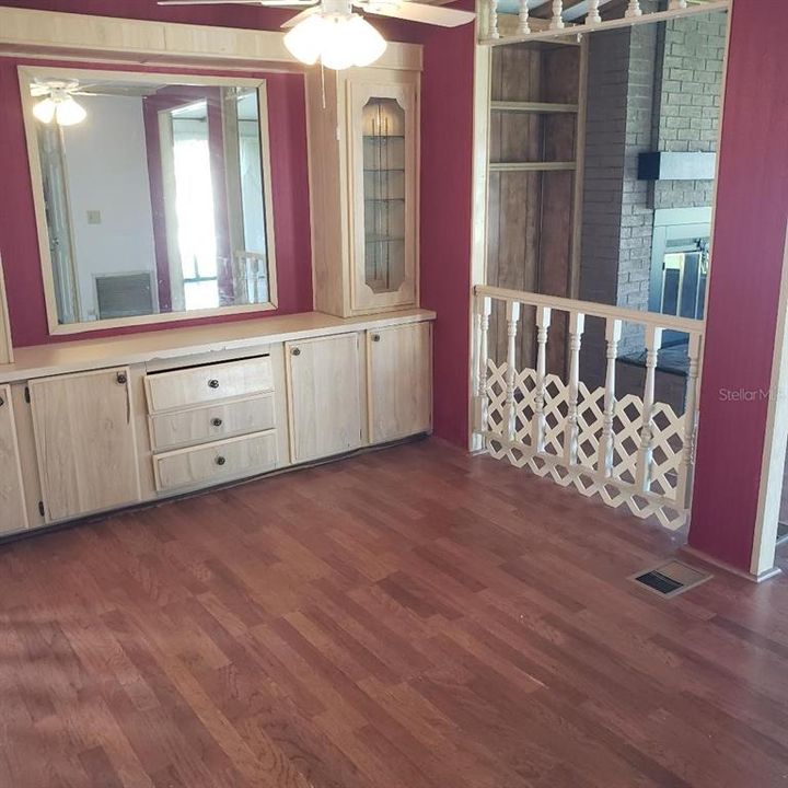 For Sale: $114,900 (2 beds, 2 baths, 1425 Square Feet)