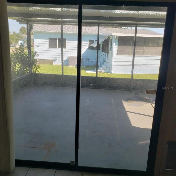 For Sale: $114,900 (2 beds, 2 baths, 1425 Square Feet)