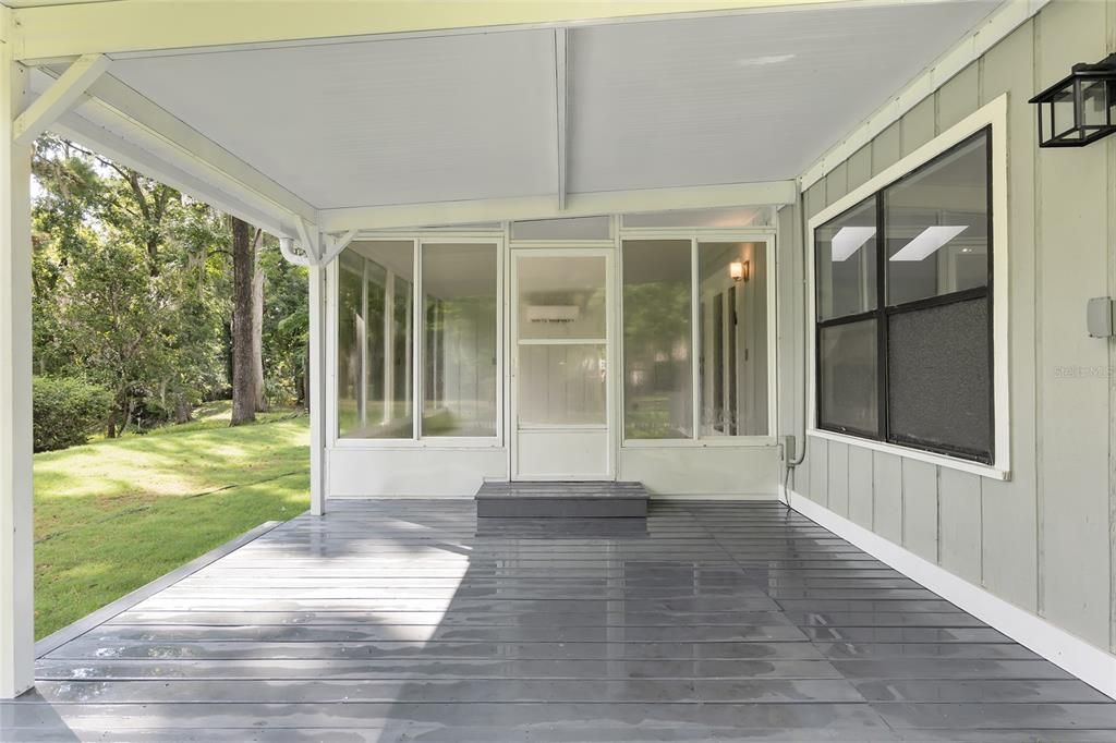 На продажу: $359,900 (3 спален, 2 ванн, 2042 Квадратных фут)