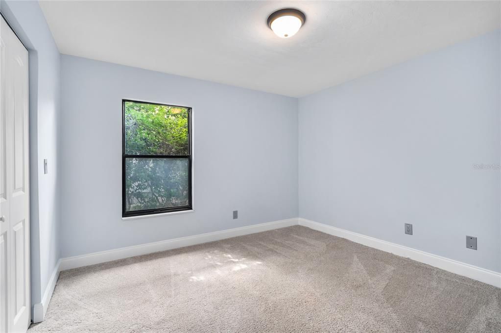 На продажу: $359,900 (3 спален, 2 ванн, 2042 Квадратных фут)