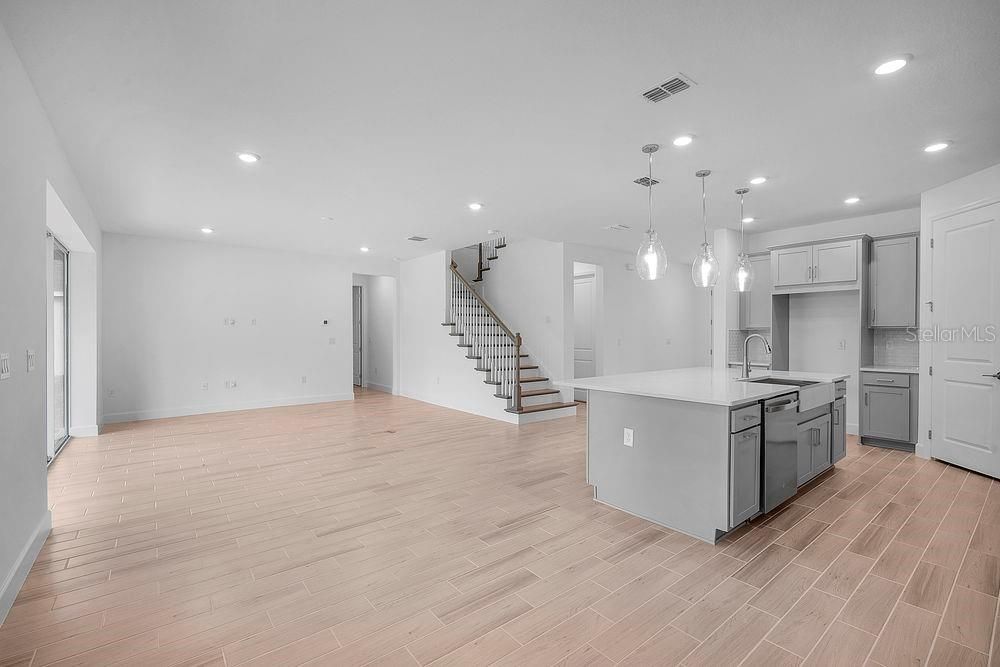 For Sale: $607,999 (5 beds, 4 baths, 3191 Square Feet)