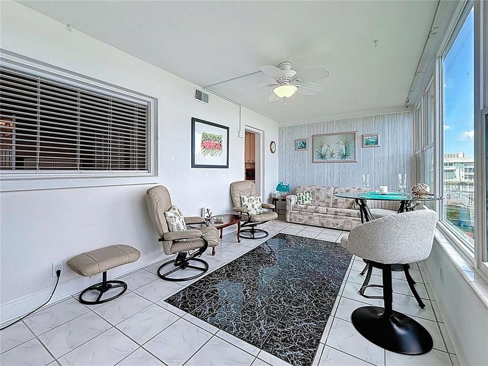 En Venta: $227,000 (2 camas, 1 baños, 1120 Pies cuadrados)