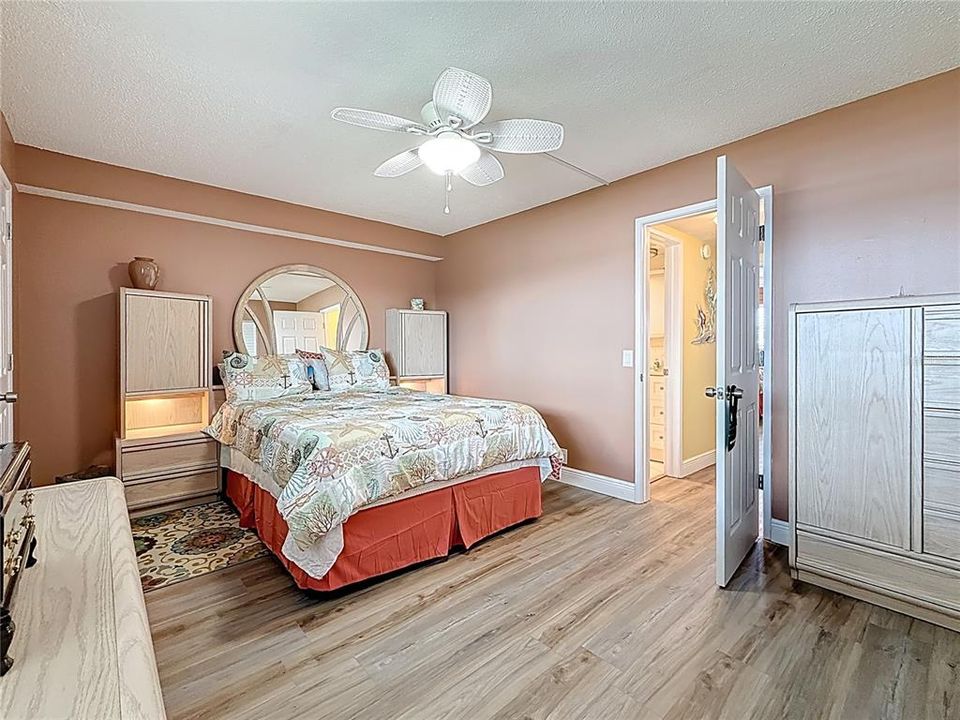 En Venta: $227,000 (2 camas, 1 baños, 1120 Pies cuadrados)