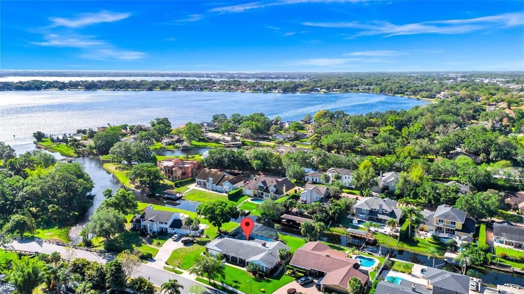 For Sale: $845,000 (4 beds, 2 baths, 2487 Square Feet)