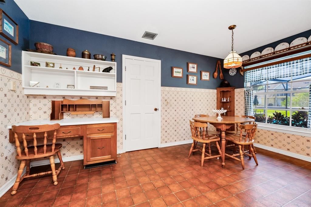 For Sale: $845,000 (4 beds, 2 baths, 2487 Square Feet)