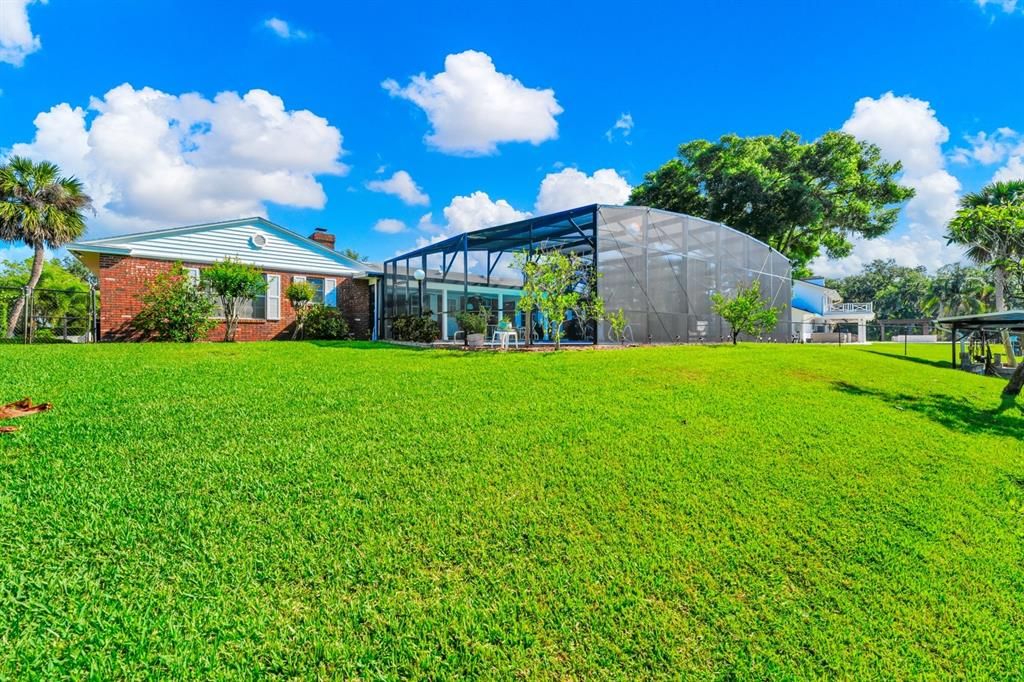 For Sale: $845,000 (4 beds, 2 baths, 2487 Square Feet)