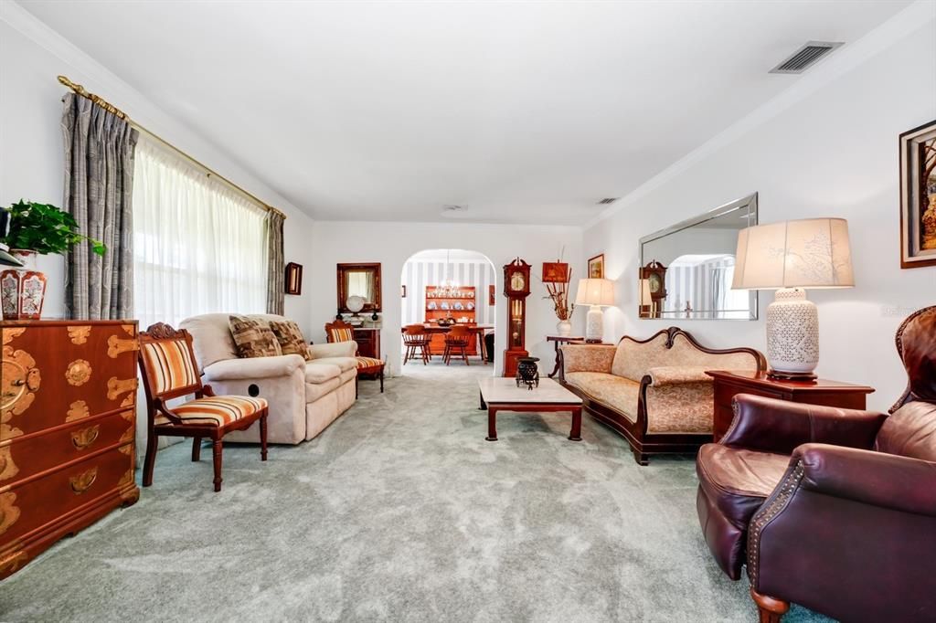 For Sale: $845,000 (4 beds, 2 baths, 2487 Square Feet)