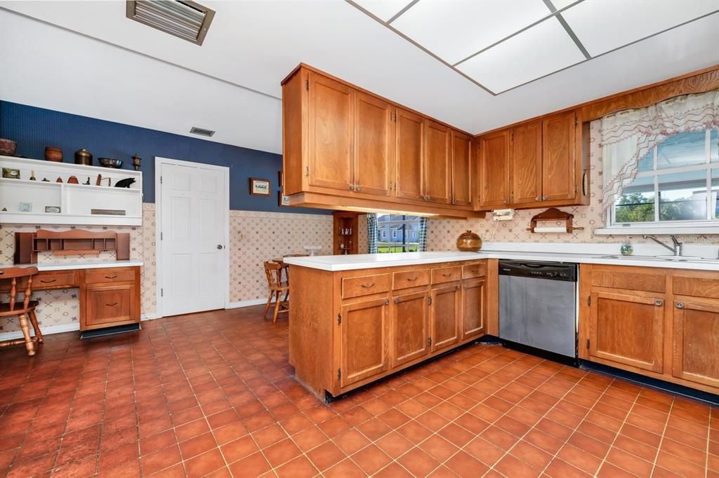 For Sale: $845,000 (4 beds, 2 baths, 2487 Square Feet)