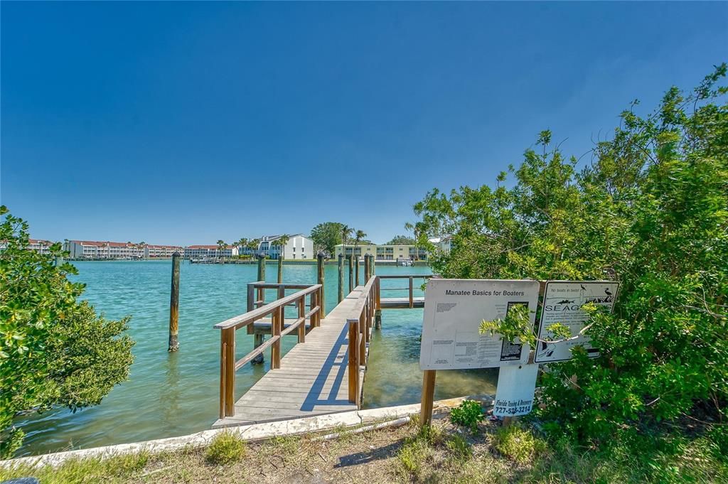 合同活跃: $1,899,000 (0.35 acres)