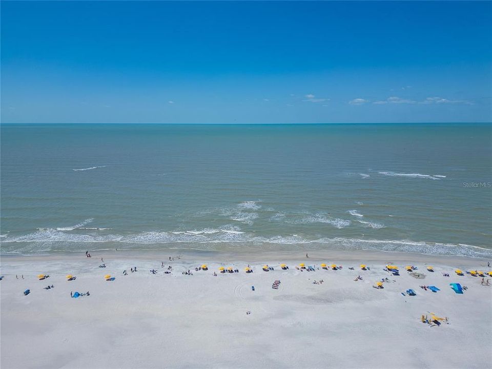 合同活跃: $1,899,000 (0.35 acres)