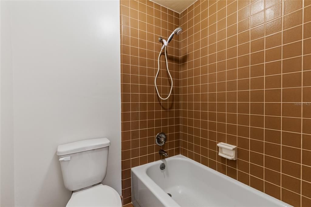 Active With Contract: $774,000 (3 beds, 2 baths, 2964 Square Feet)