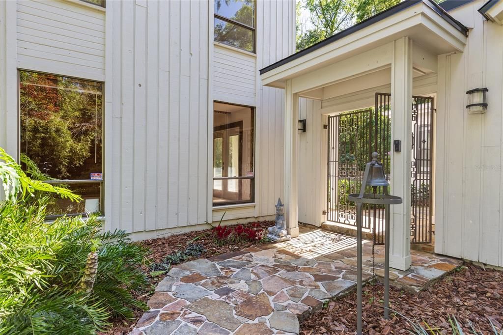 Active With Contract: $774,000 (3 beds, 2 baths, 2964 Square Feet)