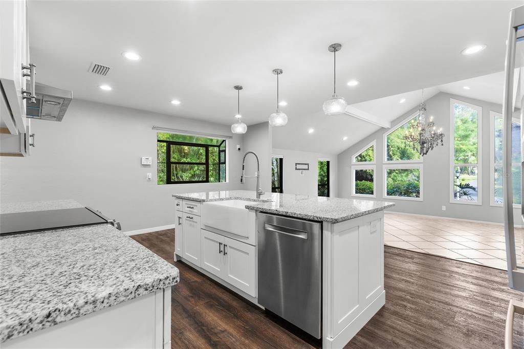 Active With Contract: $774,000 (3 beds, 2 baths, 2964 Square Feet)