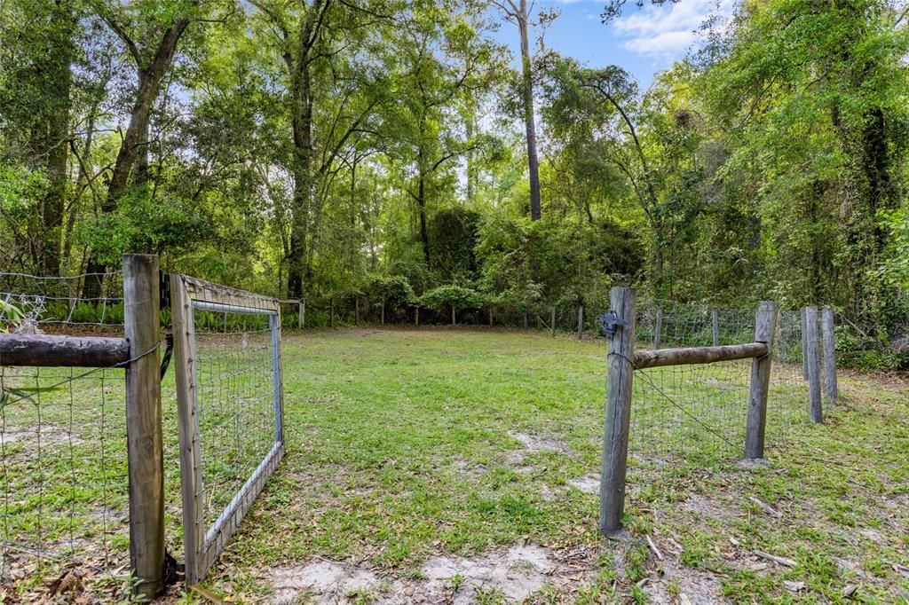 Active With Contract: $774,000 (3 beds, 2 baths, 2964 Square Feet)