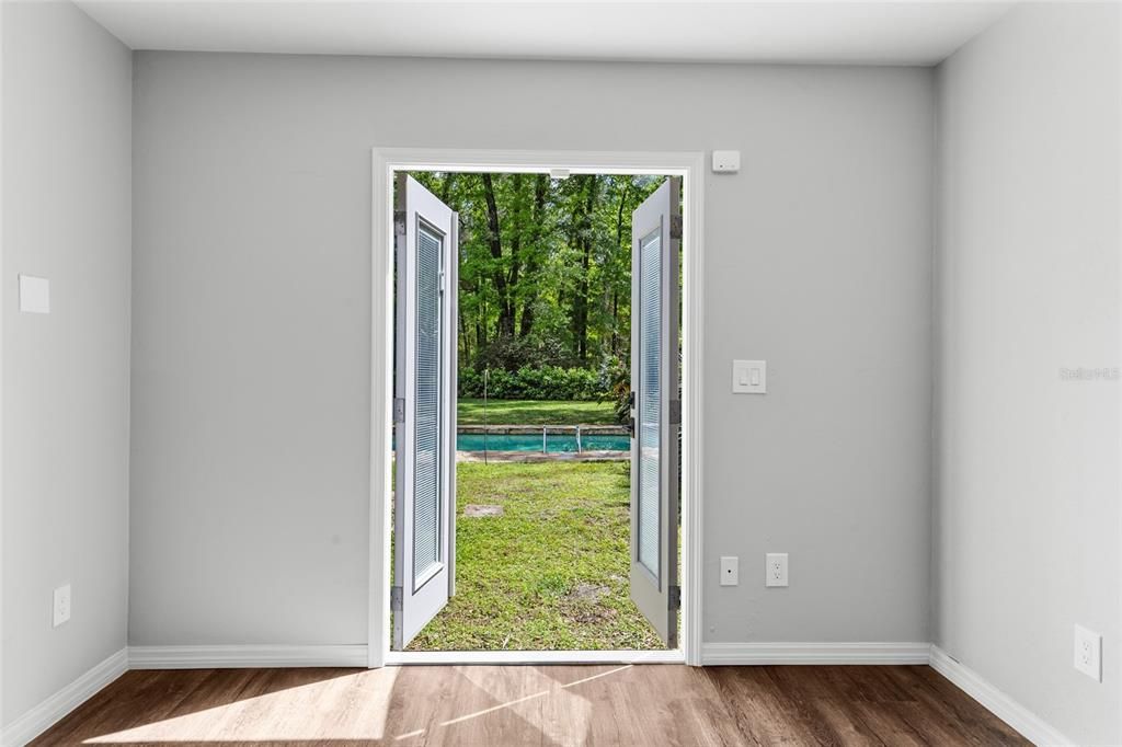 Active With Contract: $774,000 (3 beds, 2 baths, 2964 Square Feet)