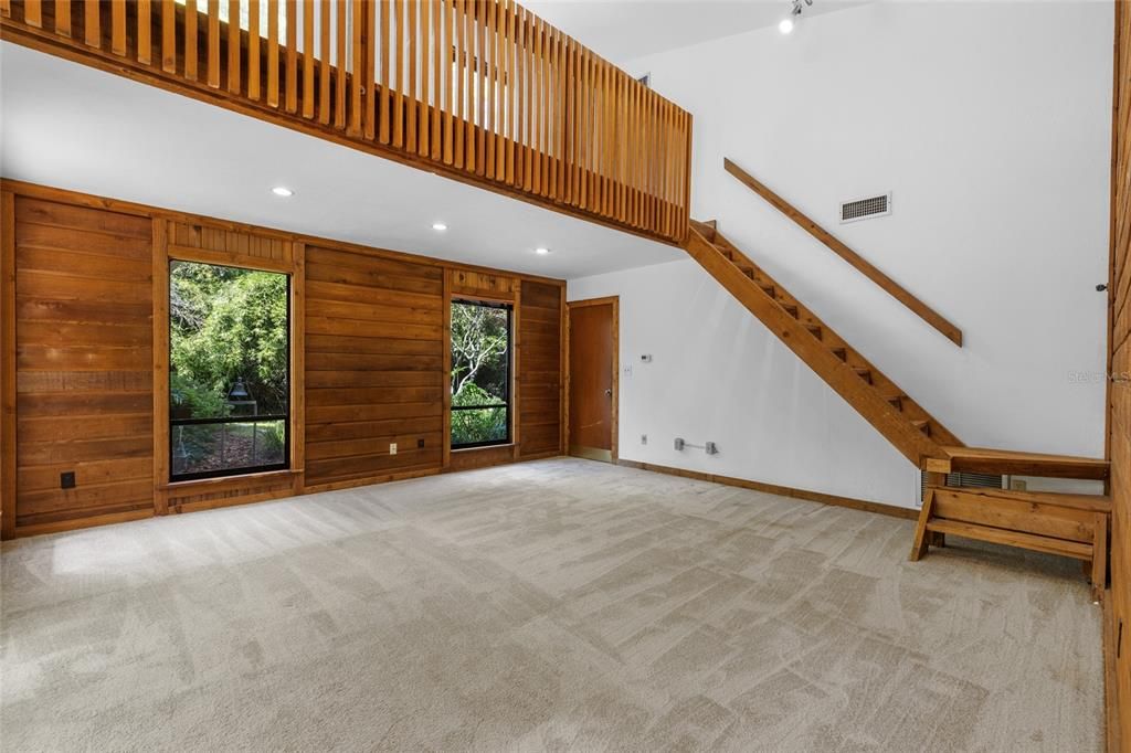 Active With Contract: $774,000 (3 beds, 2 baths, 2964 Square Feet)