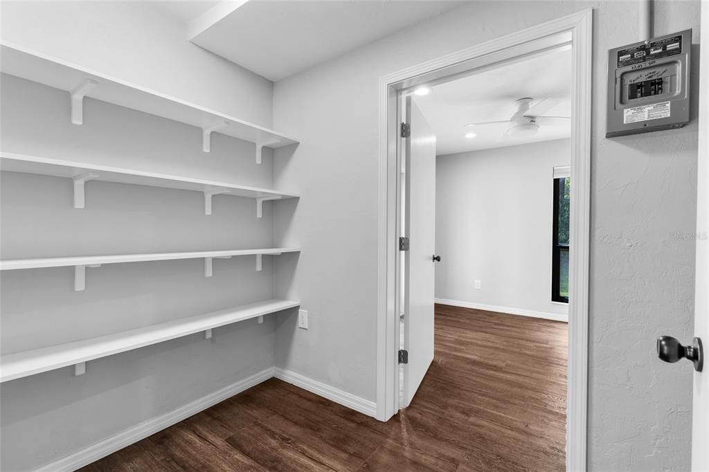 Active With Contract: $774,000 (3 beds, 2 baths, 2964 Square Feet)