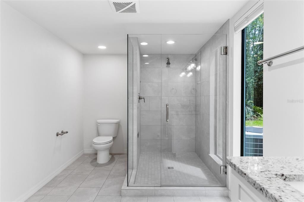 Active With Contract: $774,000 (3 beds, 2 baths, 2964 Square Feet)