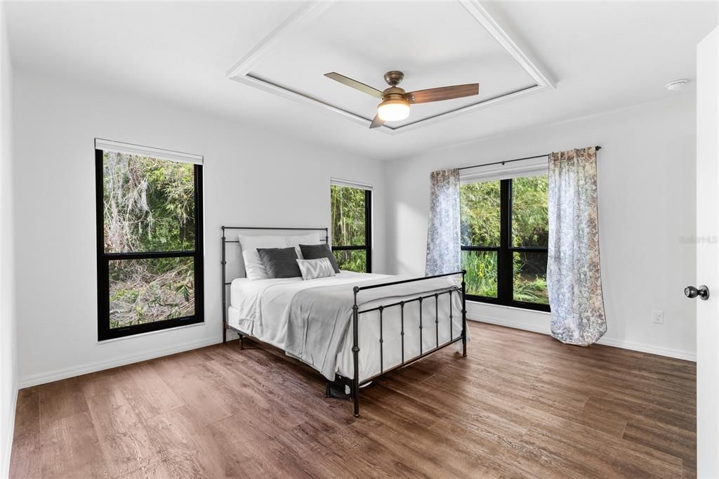 Active With Contract: $774,000 (3 beds, 2 baths, 2964 Square Feet)