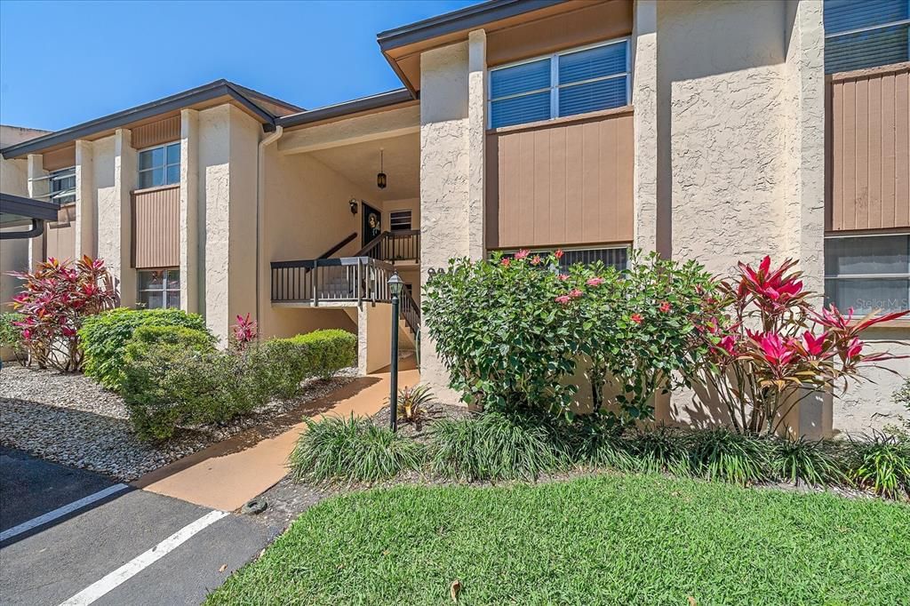 Recently Sold: $175,000 (2 beds, 2 baths, 1059 Square Feet)