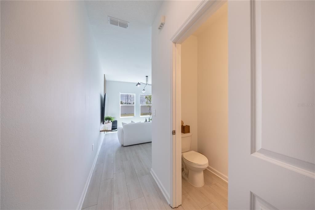 For Sale: $385,000 (3 beds, 2 baths, 1676 Square Feet)