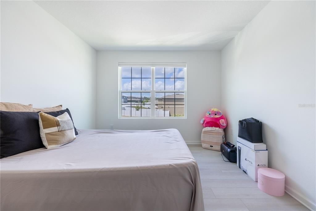 For Sale: $385,000 (3 beds, 2 baths, 1676 Square Feet)