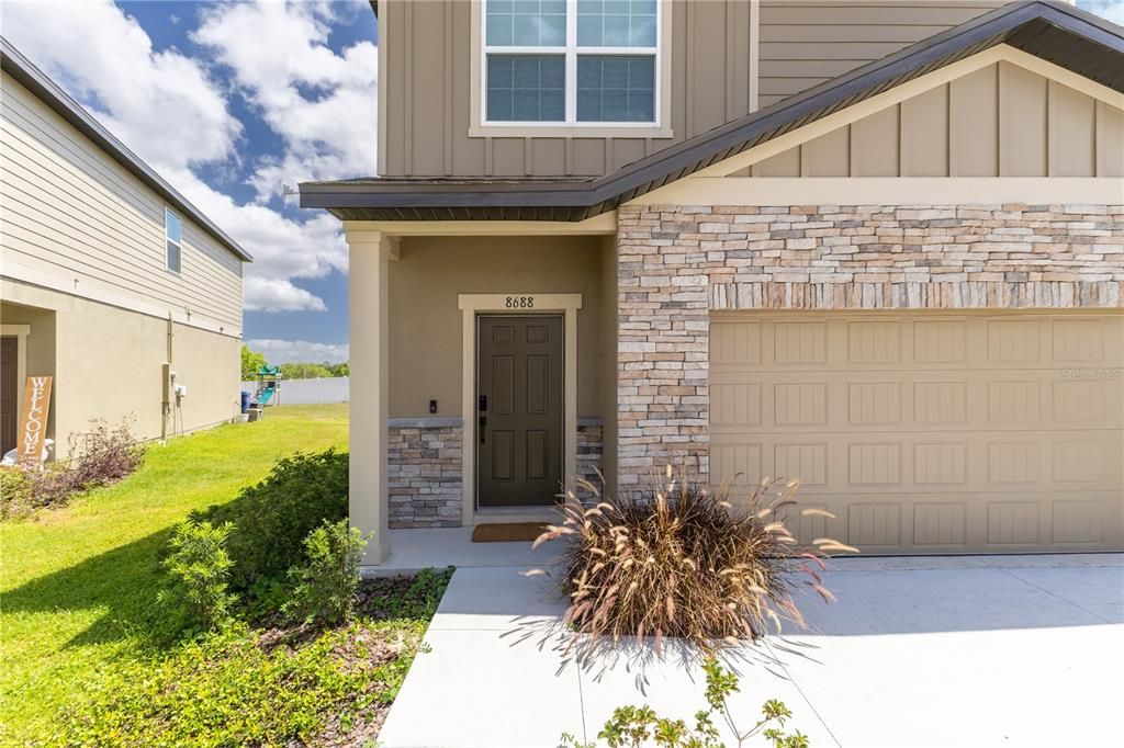 For Sale: $385,000 (3 beds, 2 baths, 1676 Square Feet)