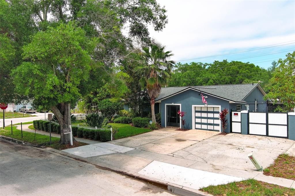 Vendido Recientemente: $395,000 (4 camas, 2 baños, 1853 Pies cuadrados)