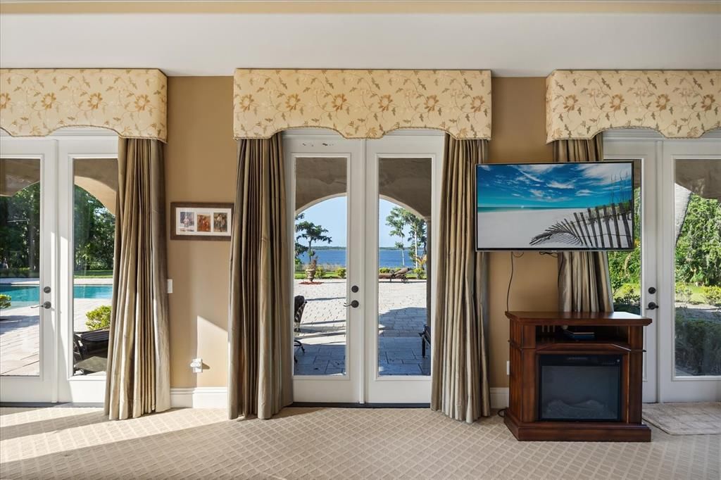 En Venta: $5,750,000 (5 camas, 6 baños, 8685 Pies cuadrados)