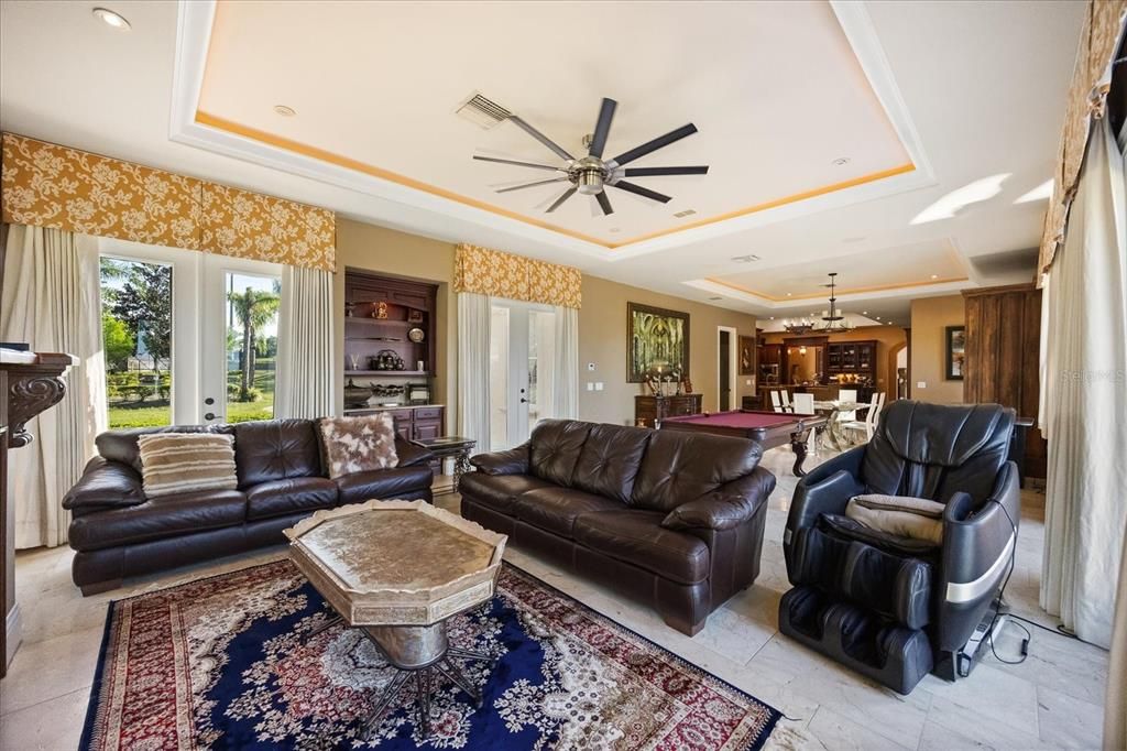 En Venta: $5,750,000 (5 camas, 6 baños, 8685 Pies cuadrados)