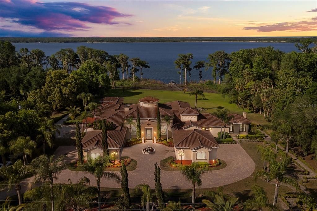 En Venta: $5,750,000 (5 camas, 6 baños, 8685 Pies cuadrados)