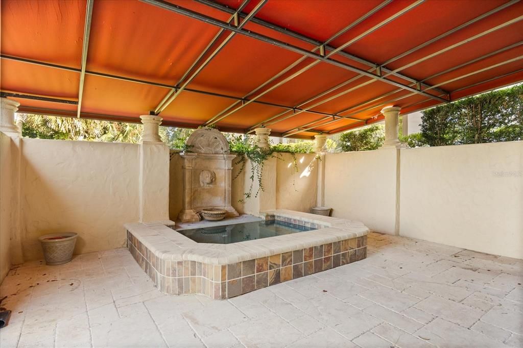 En Venta: $5,750,000 (5 camas, 6 baños, 8685 Pies cuadrados)