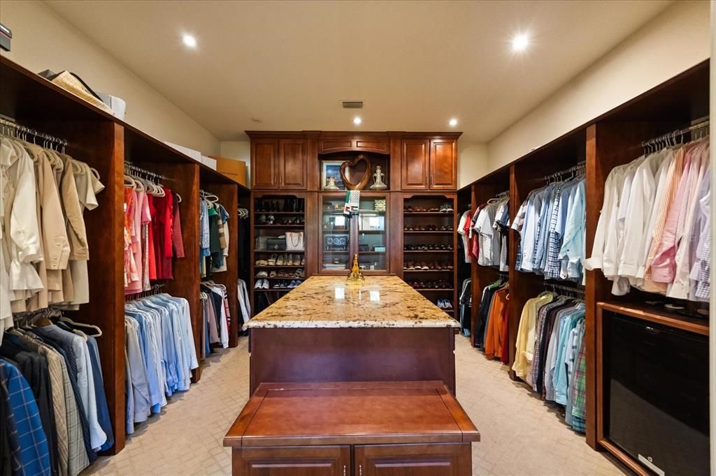 En Venta: $5,750,000 (5 camas, 6 baños, 8685 Pies cuadrados)