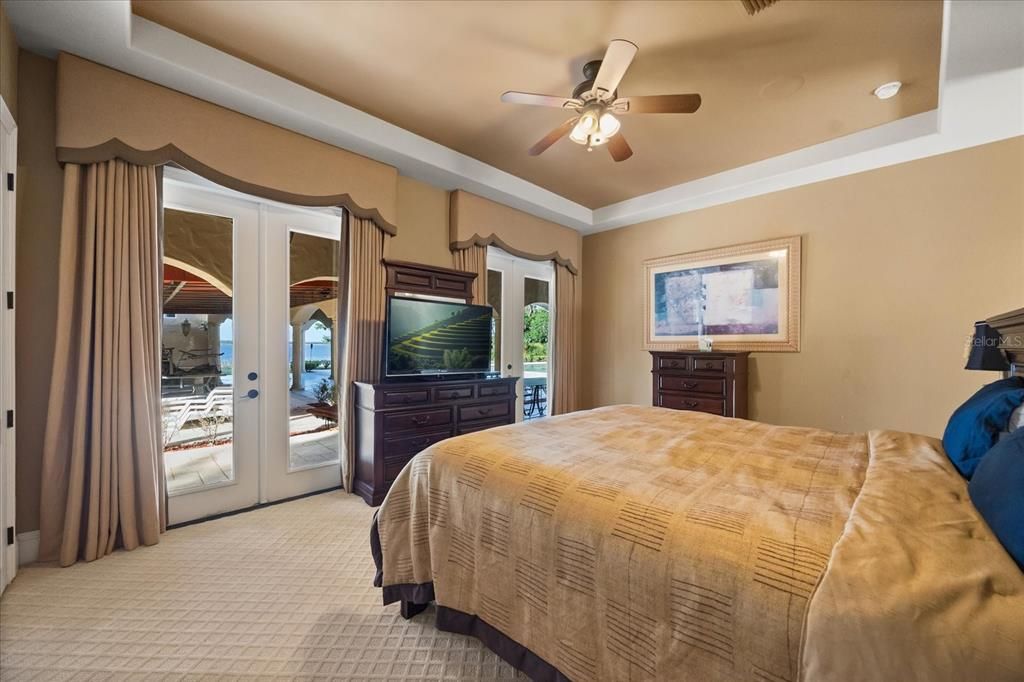 En Venta: $5,750,000 (5 camas, 6 baños, 8685 Pies cuadrados)