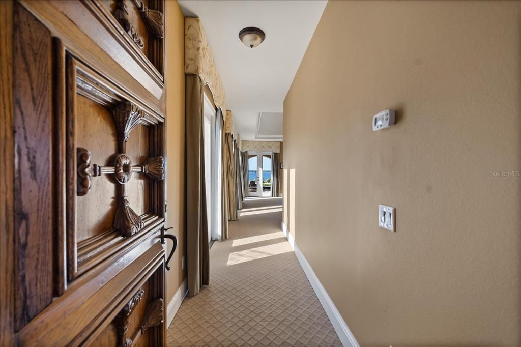 En Venta: $5,750,000 (5 camas, 6 baños, 8685 Pies cuadrados)