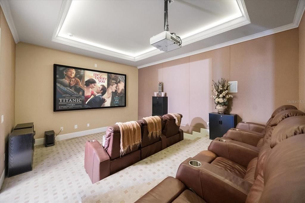 En Venta: $5,750,000 (5 camas, 6 baños, 8685 Pies cuadrados)