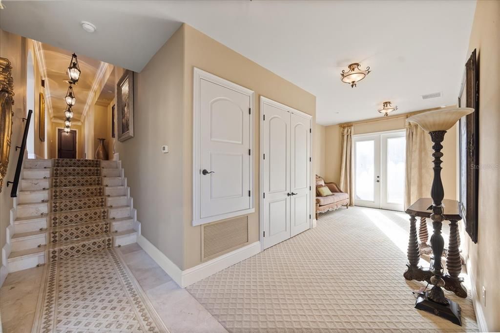 En Venta: $5,750,000 (5 camas, 6 baños, 8685 Pies cuadrados)