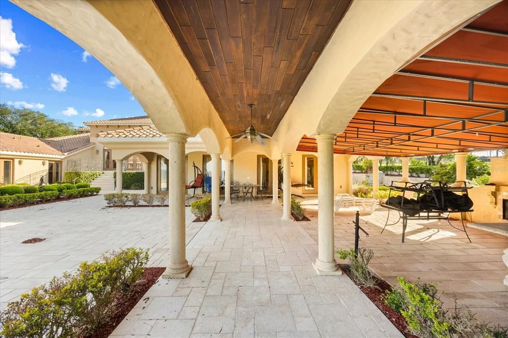 En Venta: $5,750,000 (5 camas, 6 baños, 8685 Pies cuadrados)