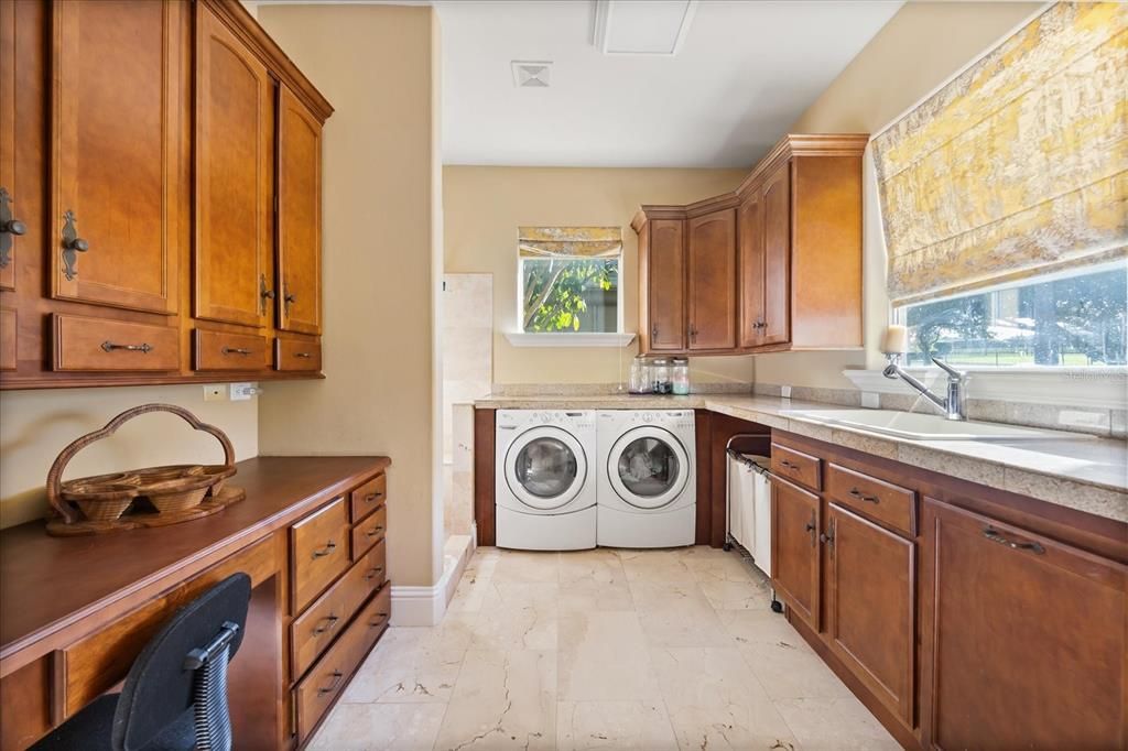 En Venta: $5,750,000 (5 camas, 6 baños, 8685 Pies cuadrados)