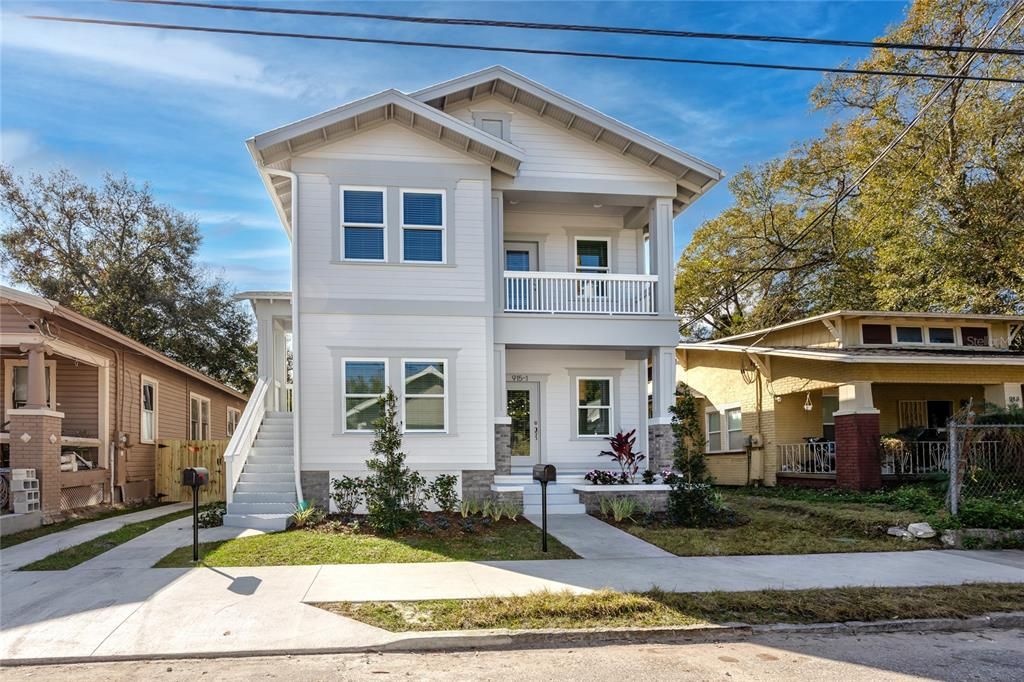 Recently Rented: $2,495 (3 beds, 2 baths, 1275 Square Feet)