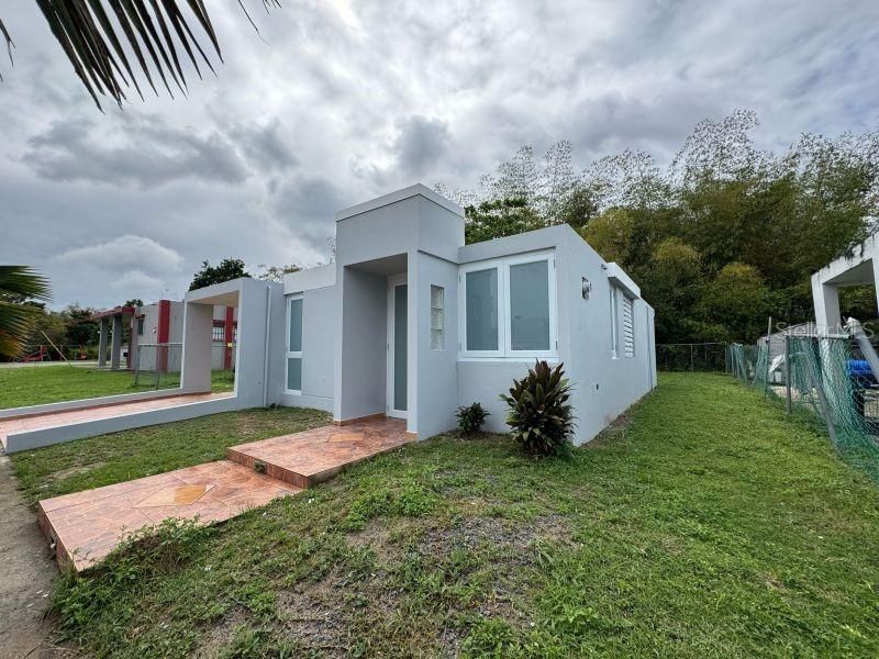 Недавно продано: $165,000 (3 спален, 2 ванн, 1566 Квадратных фут)