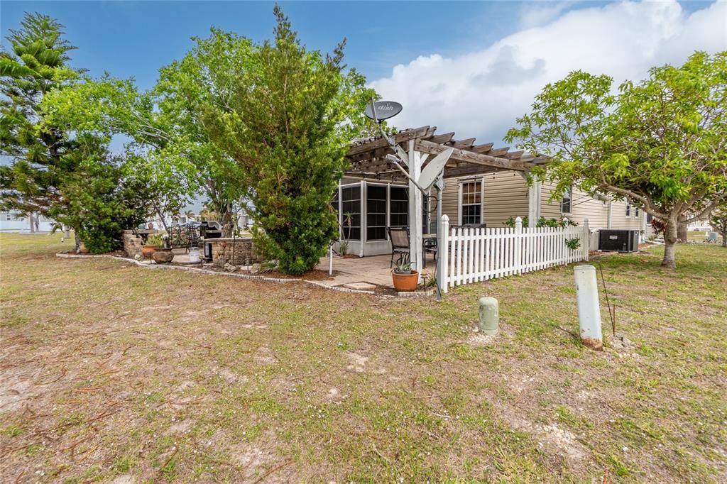 Activo con contrato: $159,900 (2 camas, 2 baños, 1244 Pies cuadrados)