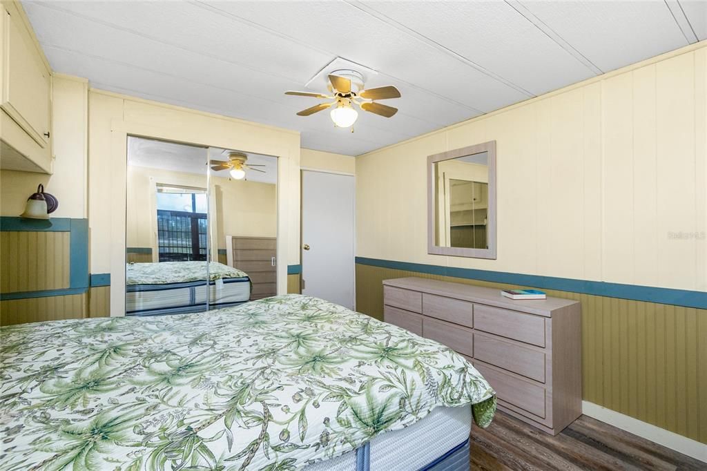 Activo con contrato: $159,900 (2 camas, 2 baños, 1244 Pies cuadrados)