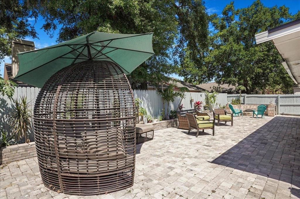 Active With Contract: $360,000 (3 beds, 2 baths, 1714 Square Feet)