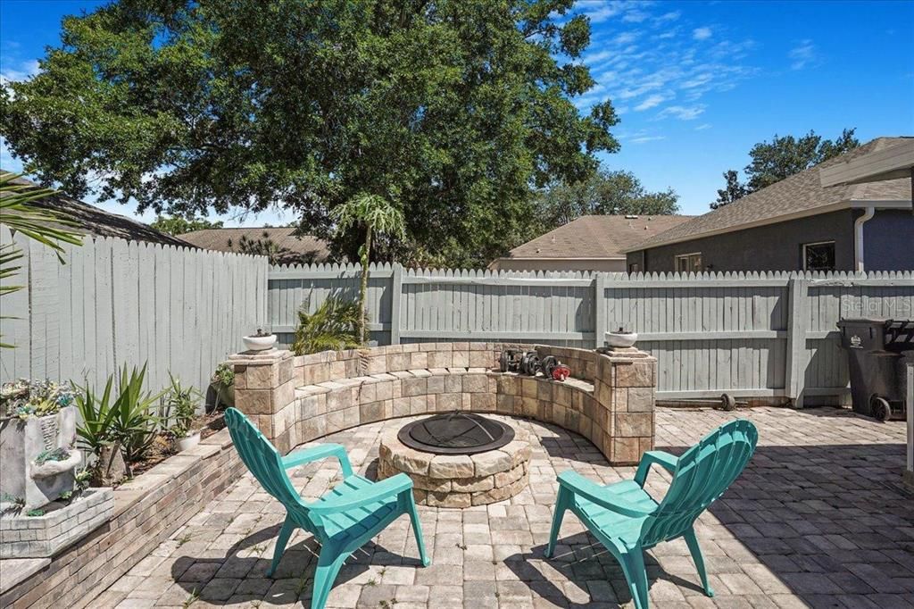 Active With Contract: $360,000 (3 beds, 2 baths, 1714 Square Feet)