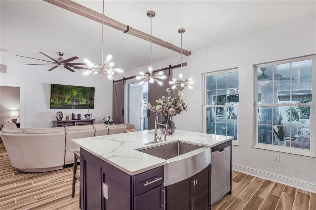 Active With Contract: $360,000 (3 beds, 2 baths, 1714 Square Feet)