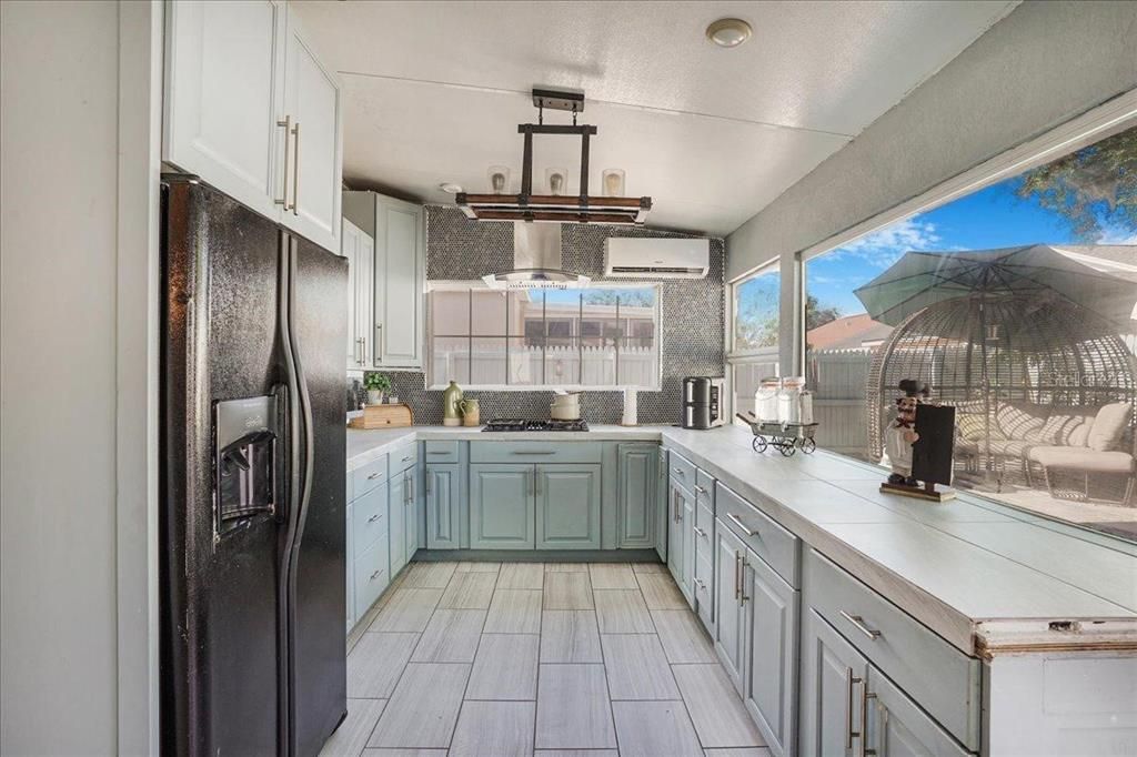 Active With Contract: $360,000 (3 beds, 2 baths, 1714 Square Feet)